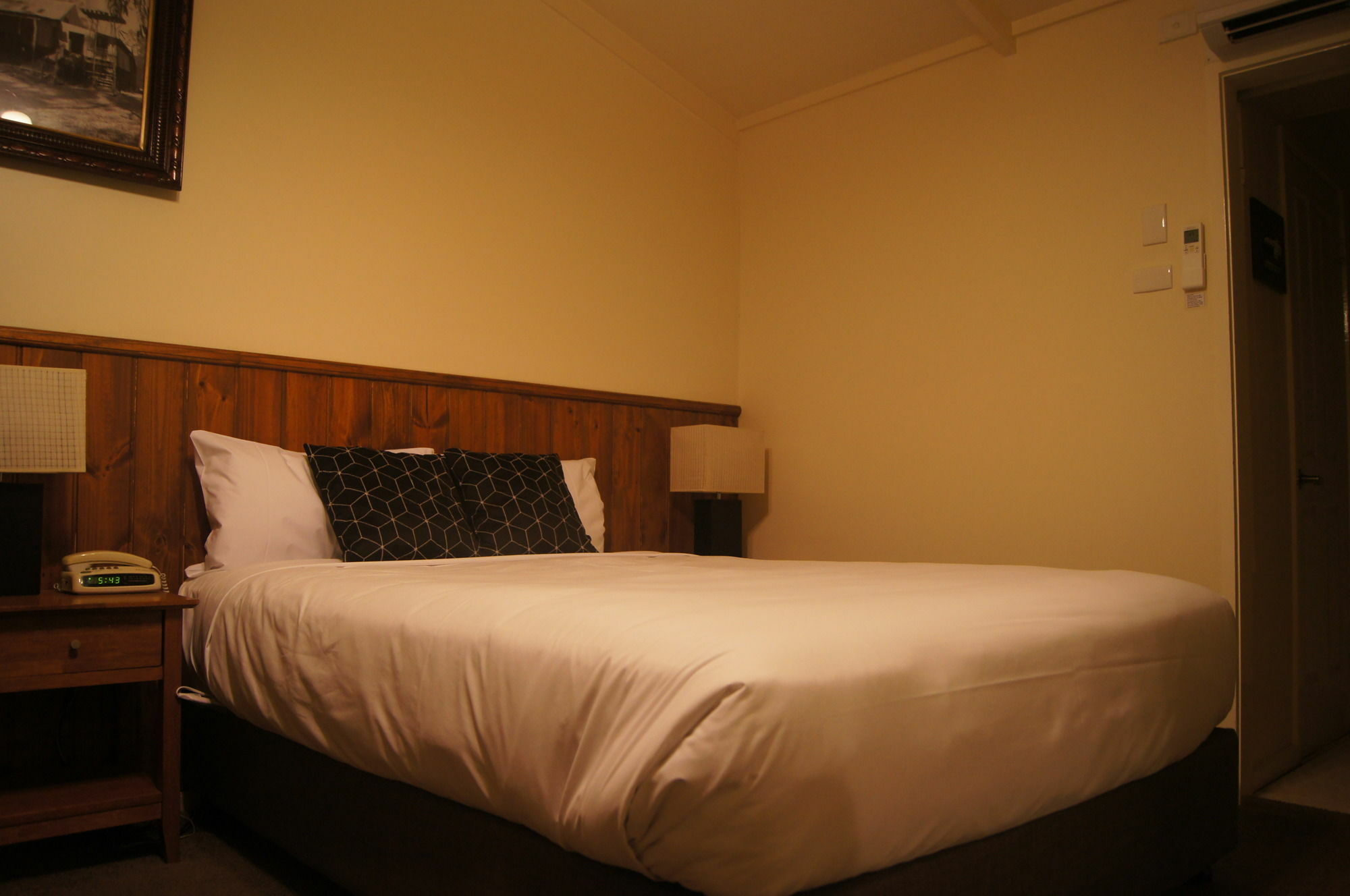 Quality Hotel Lakeside Bendigo Exteriör bild