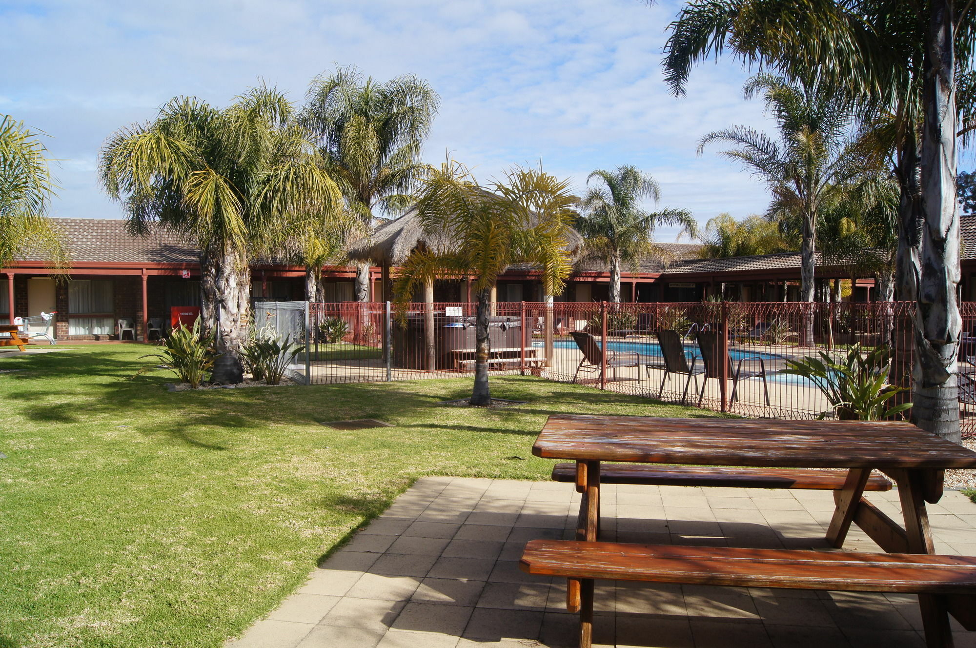 Quality Hotel Lakeside Bendigo Exteriör bild